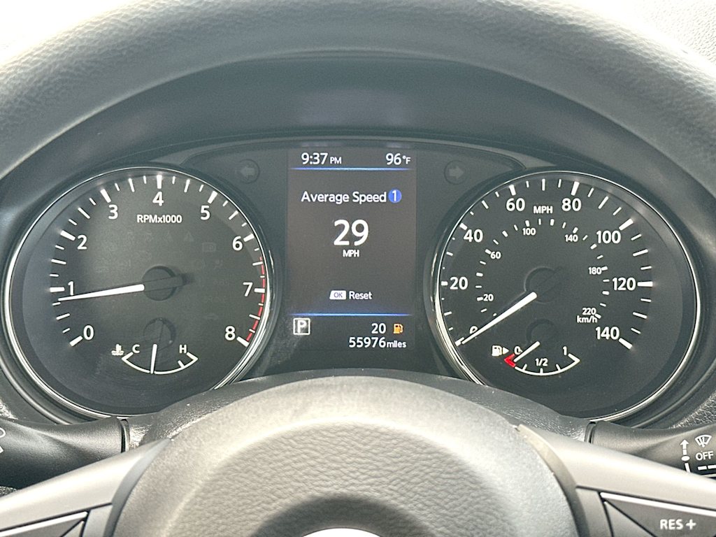 Thumbnail: 2020 Nissan Rogue Sport - 15