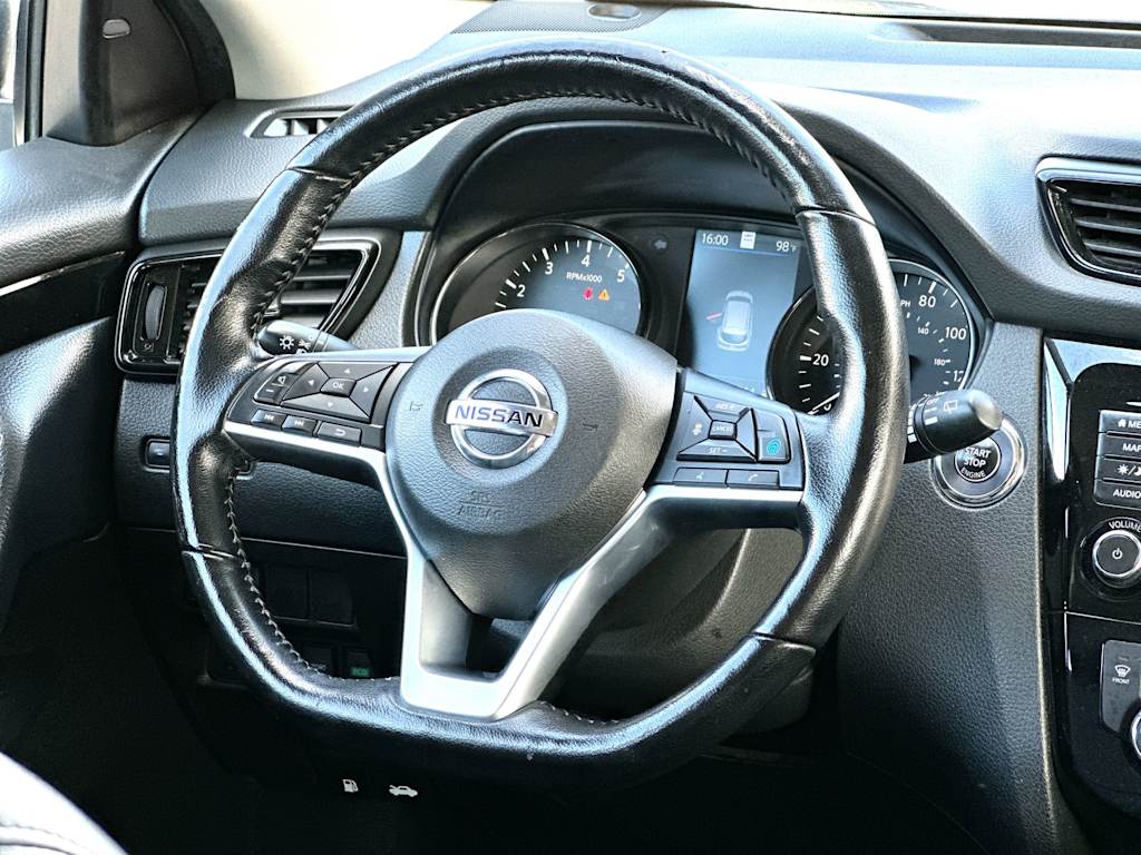 Thumbnail: 2022 Nissan Rogue Sport - 12