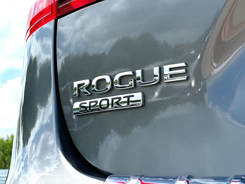 Thumbnail: 2022 Nissan Rogue Sport - 7