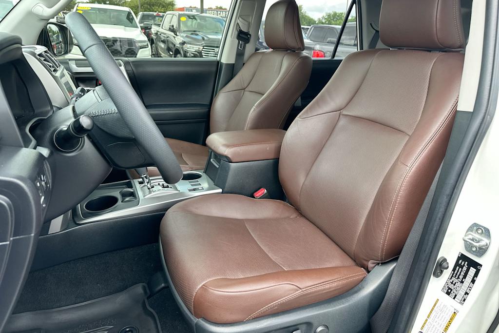 Thumbnail: 2022 Toyota 4Runner - 10