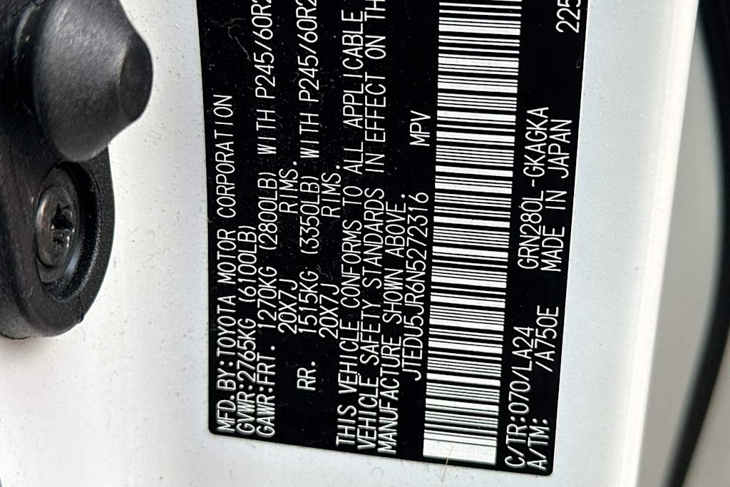 Thumbnail: 2022 Toyota 4Runner - 17