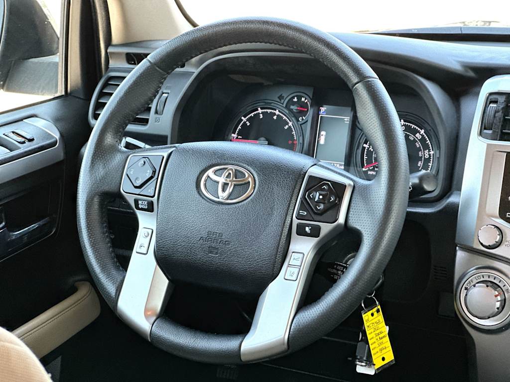 Thumbnail: 2021 Toyota 4Runner - 12