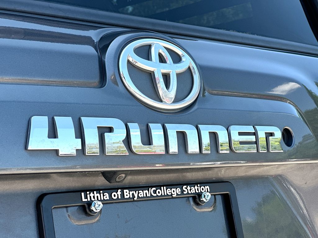 Thumbnail: 2021 Toyota 4Runner - 7