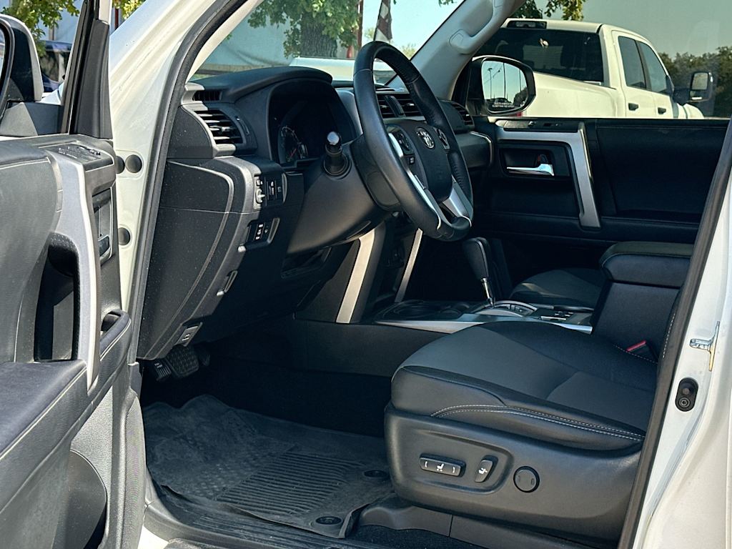 Thumbnail: 2022 Toyota 4Runner - 2