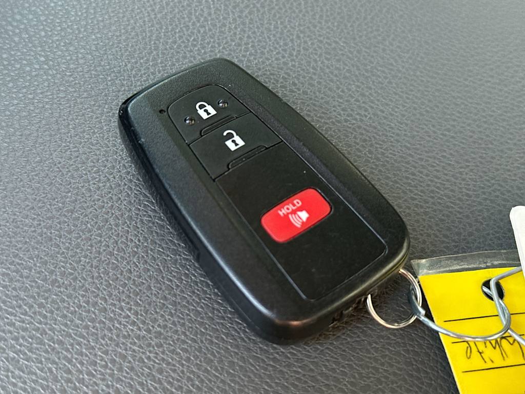 Thumbnail: 2022 Toyota 4Runner - 16