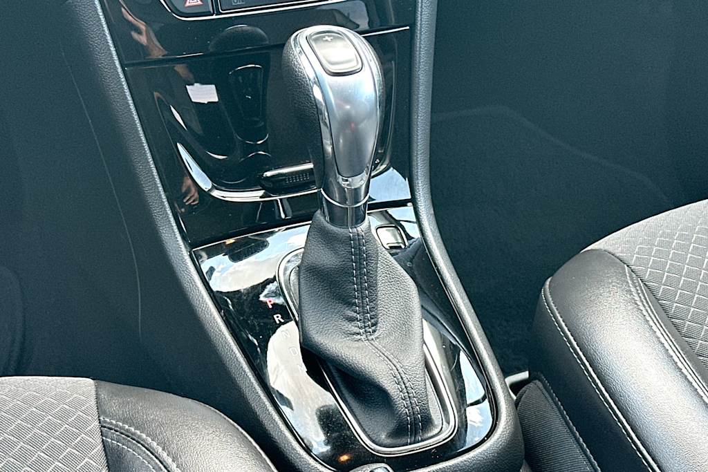 Thumbnail: 2022 Buick Encore - 14