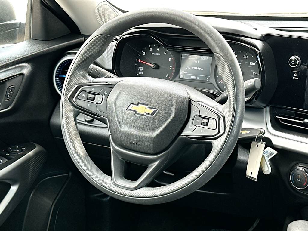 Thumbnail: 2024 Chevrolet Trax - 12