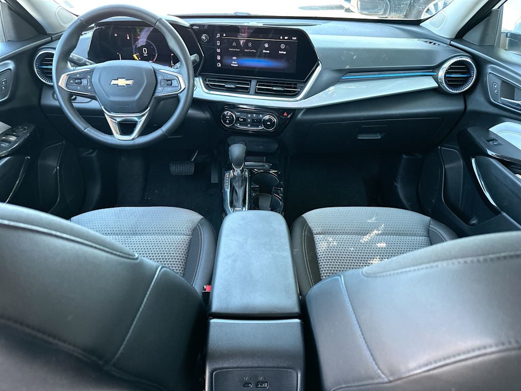 Thumbnail: 2025 Chevrolet Trax - 9