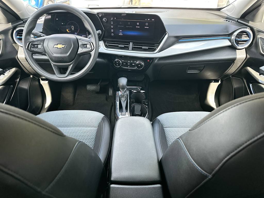Thumbnail: 2025 Chevrolet Trax - 9