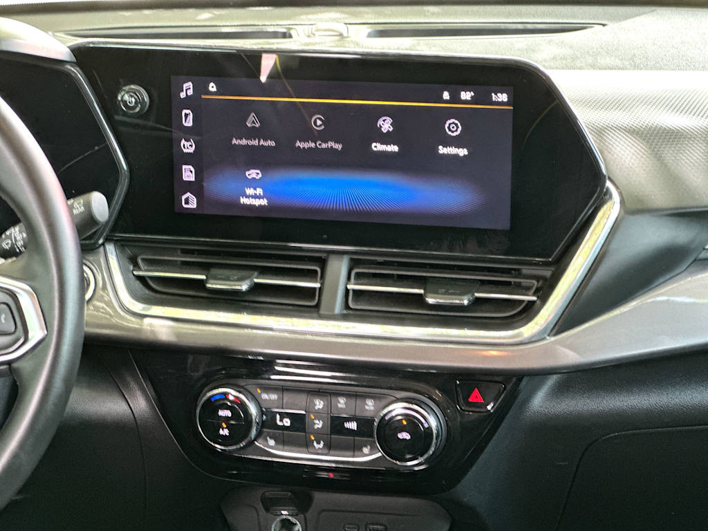 Thumbnail: 2025 Chevrolet Trax - 28