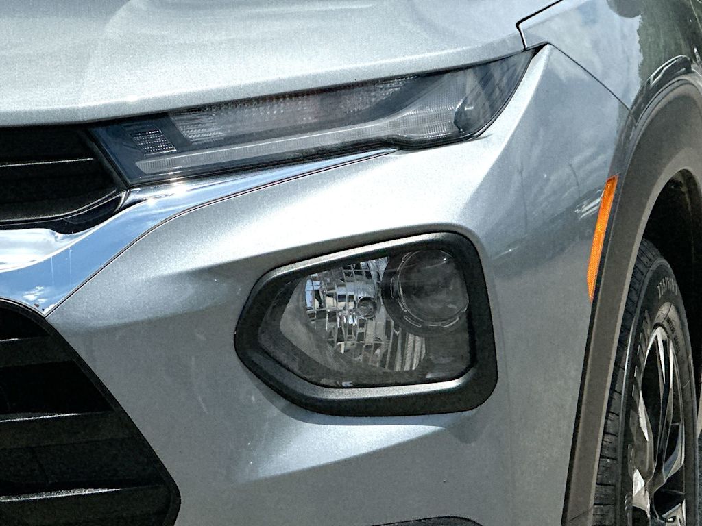 Thumbnail: 2023 Chevrolet TrailBlazer - 27
