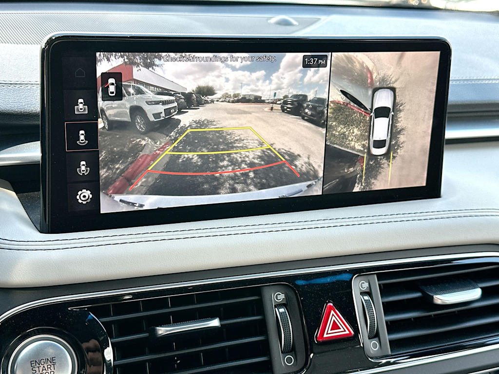 Thumbnail: 2023 Genesis G70 - 13
