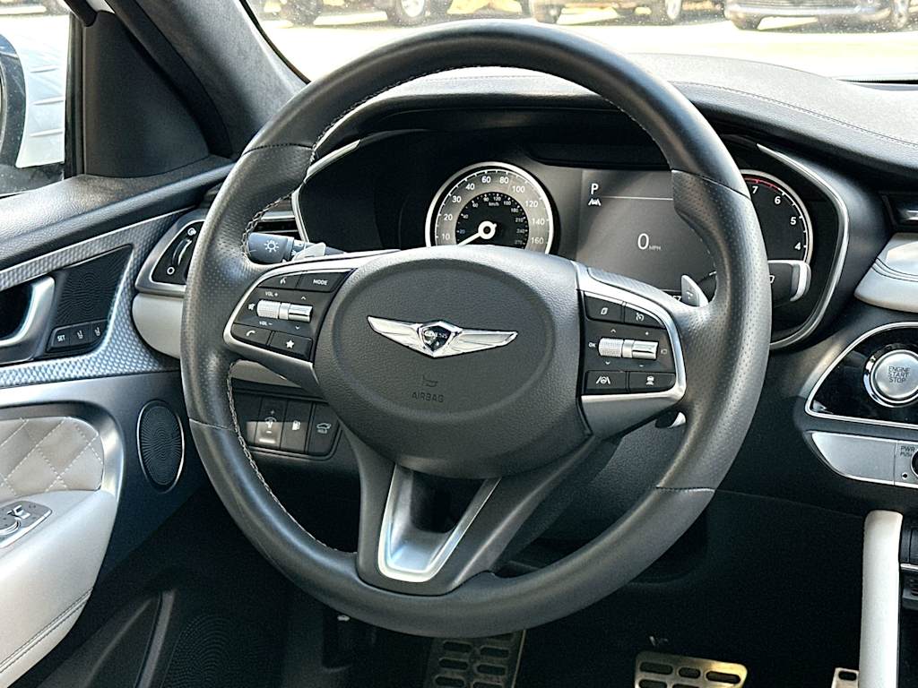 Thumbnail: 2023 Genesis G70 - 12