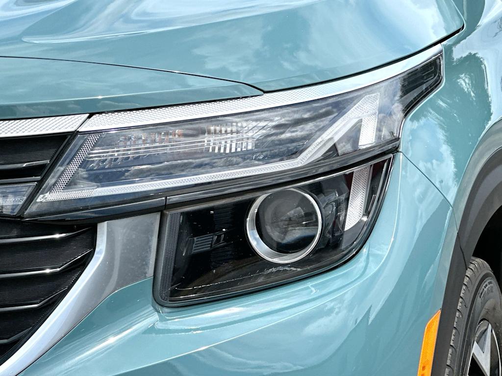 Thumbnail: 2024 Kia Seltos - 27