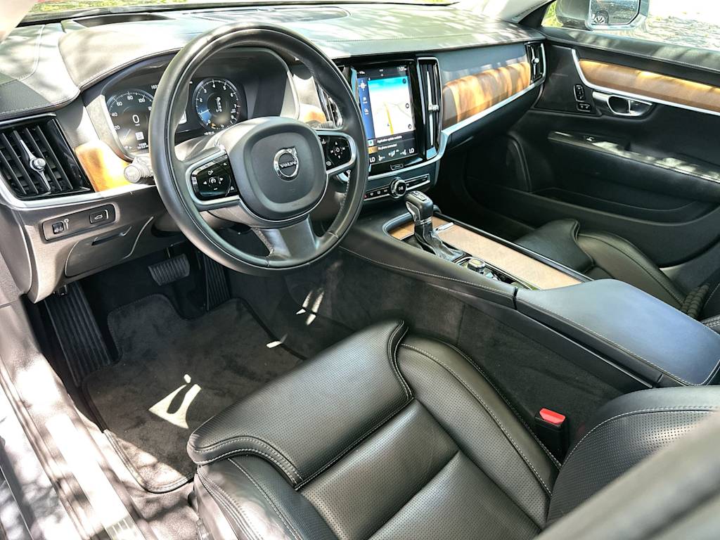 Thumbnail: 2020 Volvo S90 - 2