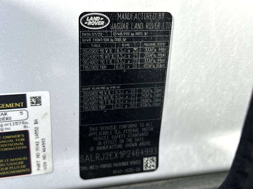 Thumbnail: 2023 Land Rover Discovery - 16