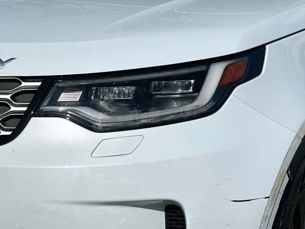 Thumbnail: 2023 Land Rover Discovery - 26