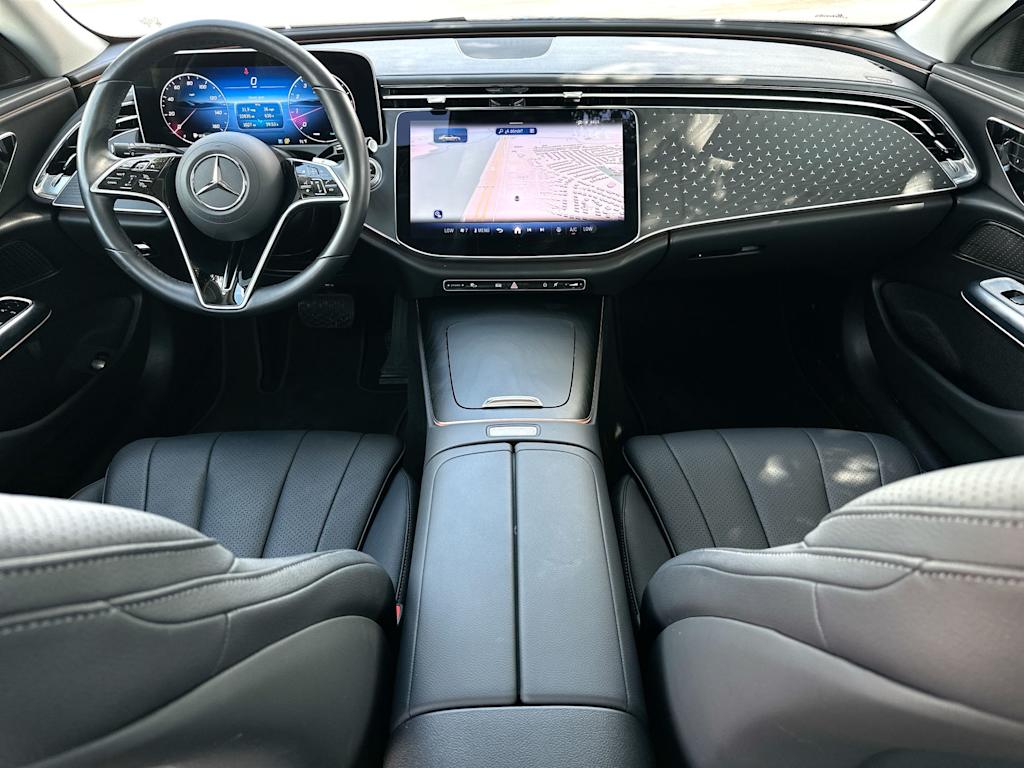 Thumbnail: 2025 Mercedes-Benz E-Class - 9