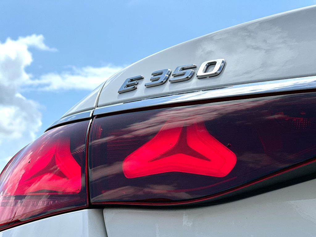 Thumbnail: 2025 Mercedes-Benz E-Class - 7