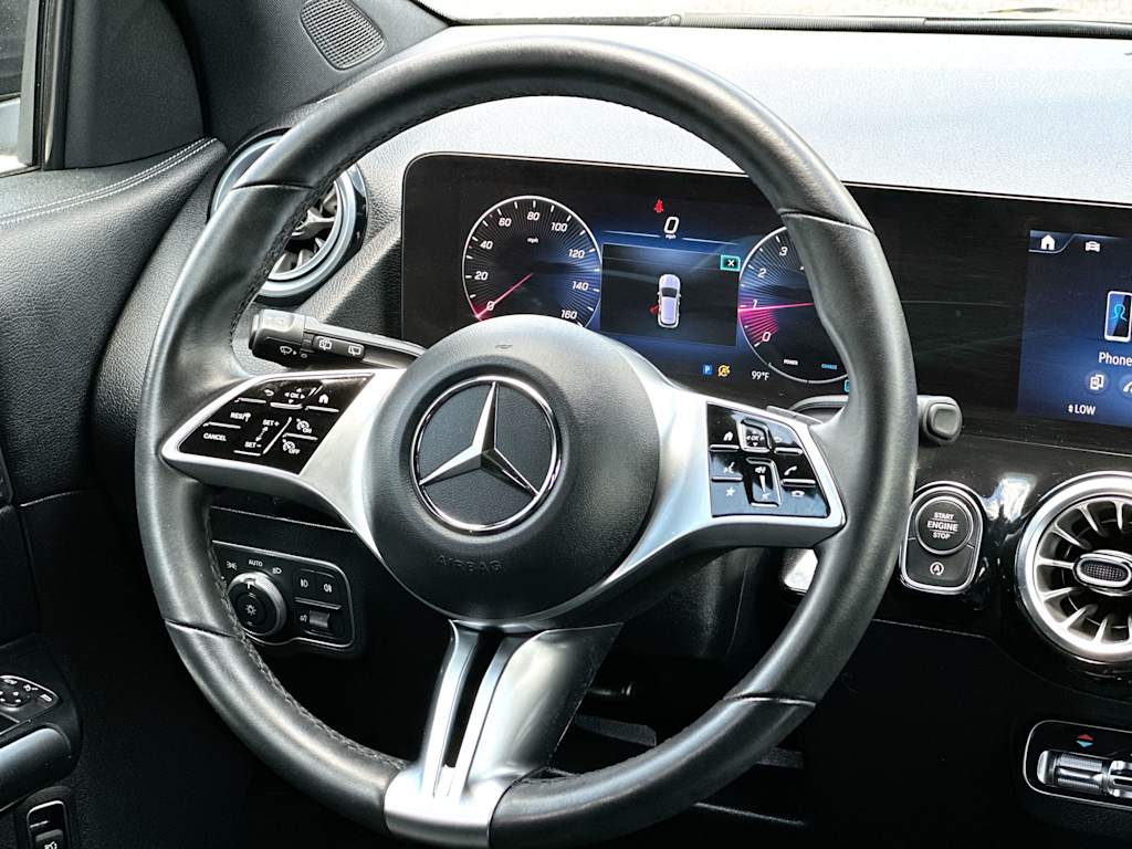 Thumbnail: 2025 Mercedes-Benz GLA - 12