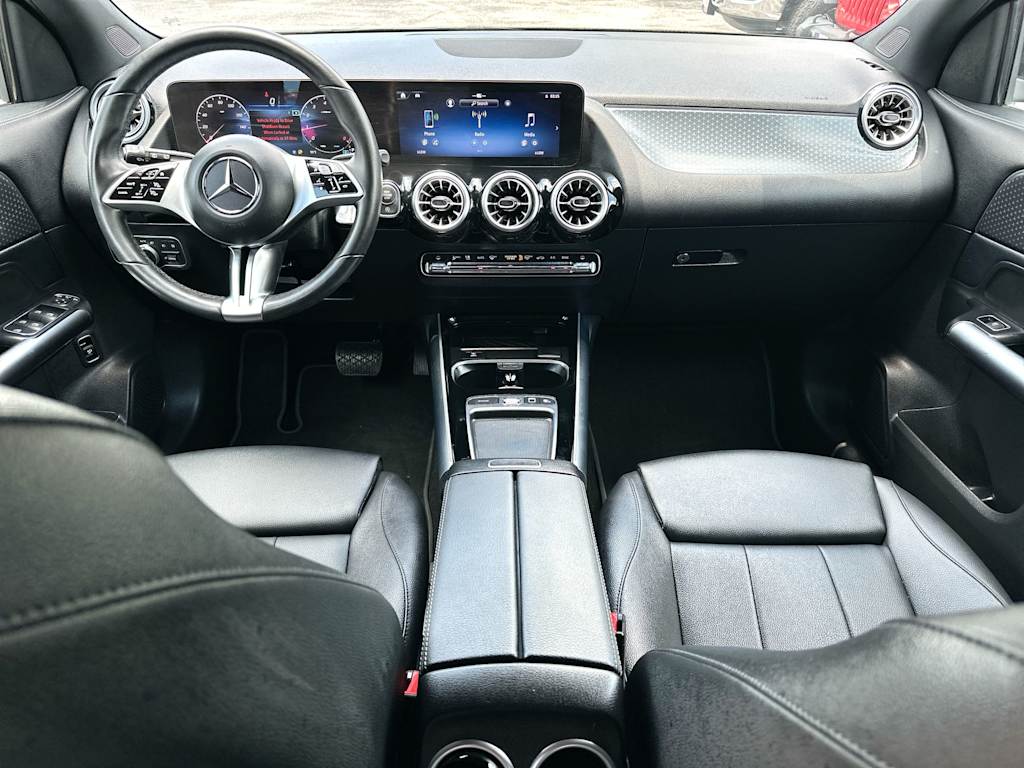 Thumbnail: 2025 Mercedes-Benz GLA - 9