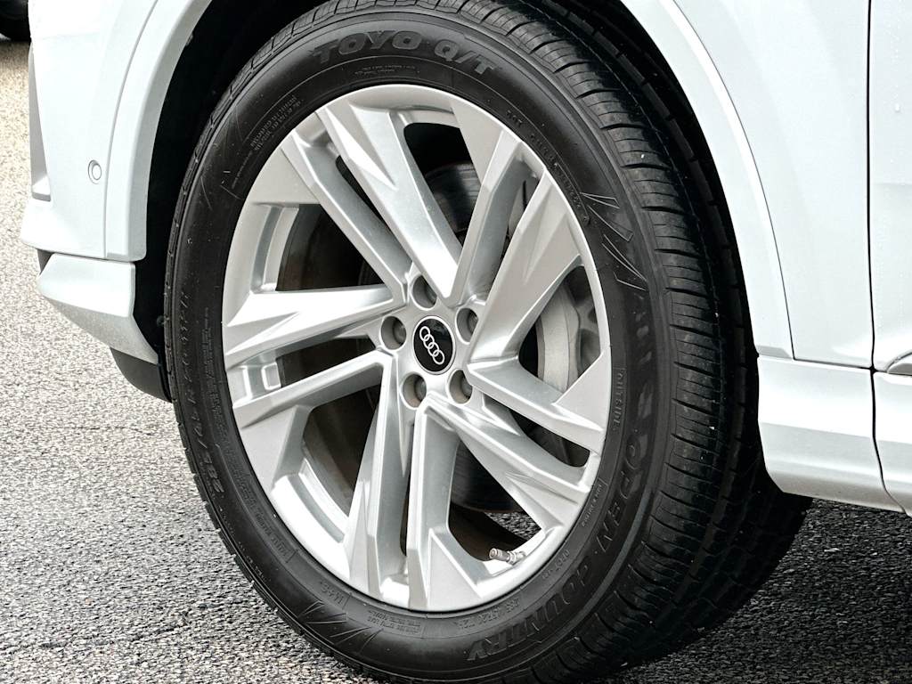 Thumbnail: 2023 Audi Q7 - 8