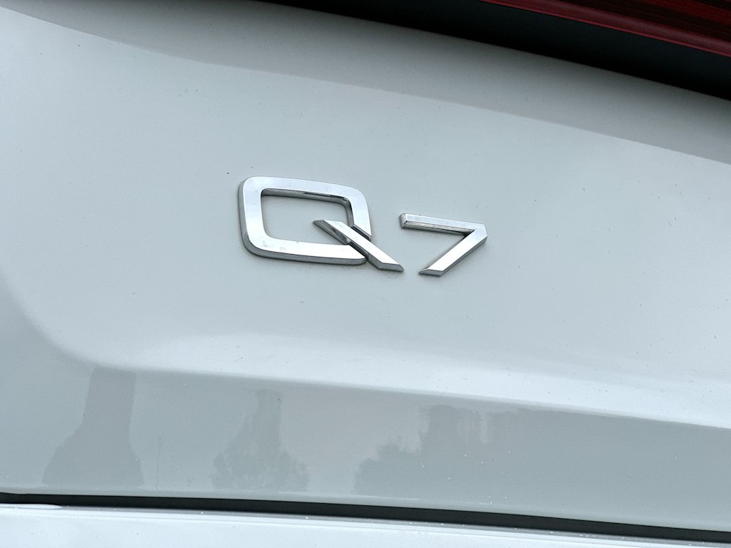 Thumbnail: 2023 Audi Q7 - 7