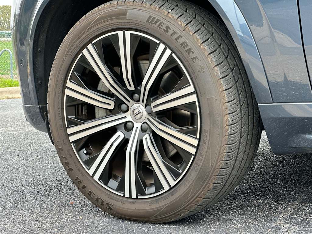 Thumbnail: 2023 Volvo XC90 - 8