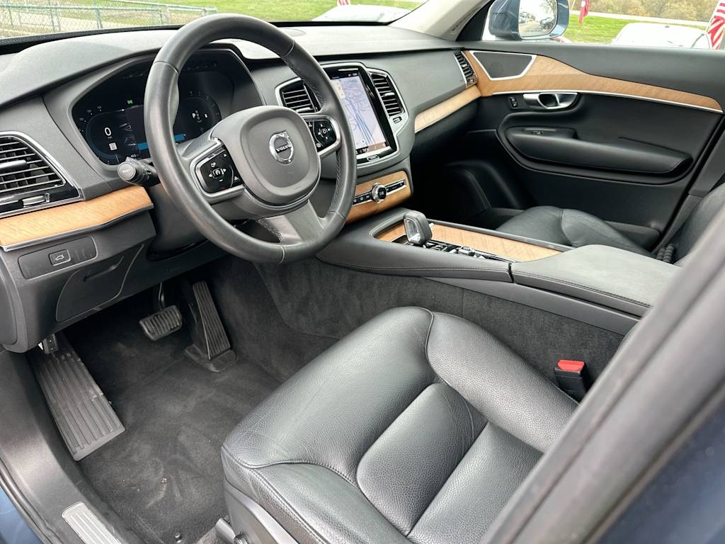 Thumbnail: 2023 Volvo XC90 - 2