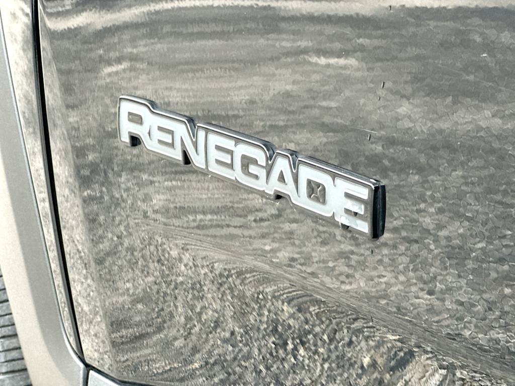 Thumbnail: 2023 Jeep Renegade - 7