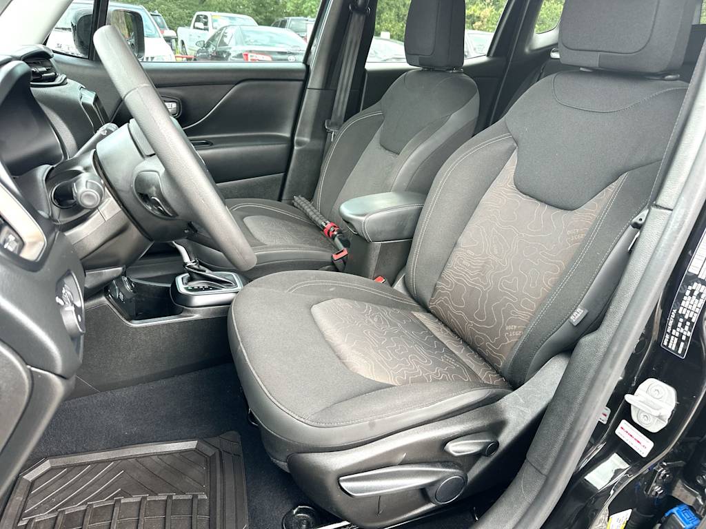 Thumbnail: 2023 Jeep Renegade - 10