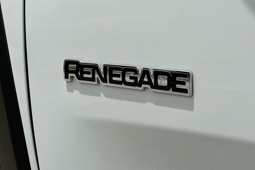 Thumbnail: 2022 Jeep Renegade - 7