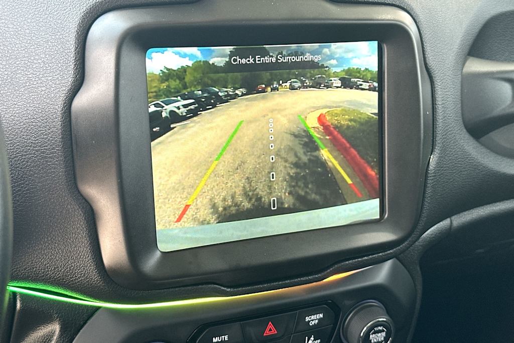 Thumbnail: 2022 Jeep Renegade - 13