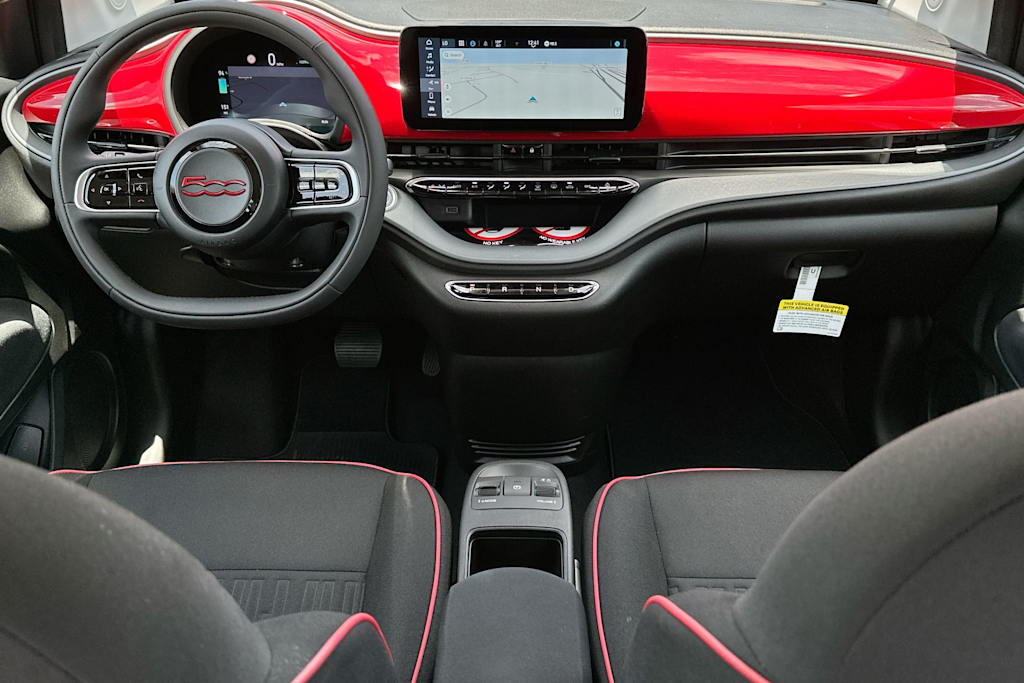 Thumbnail: 2024 Fiat 500e - 2