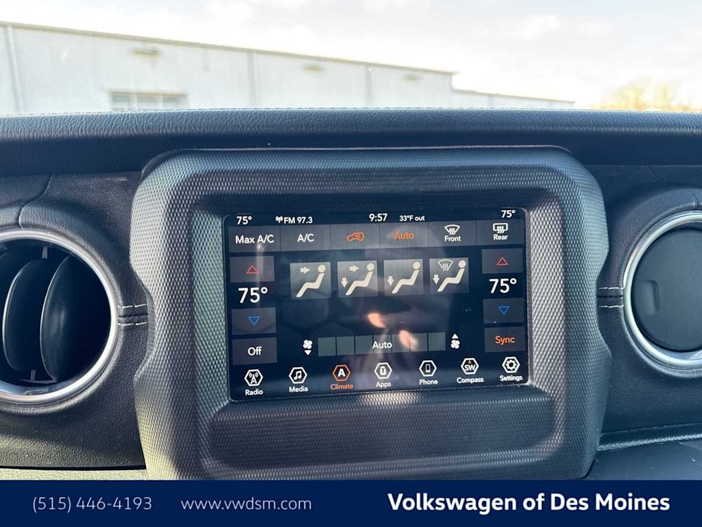 Thumbnail: 2018 Jeep Wrangler - 15