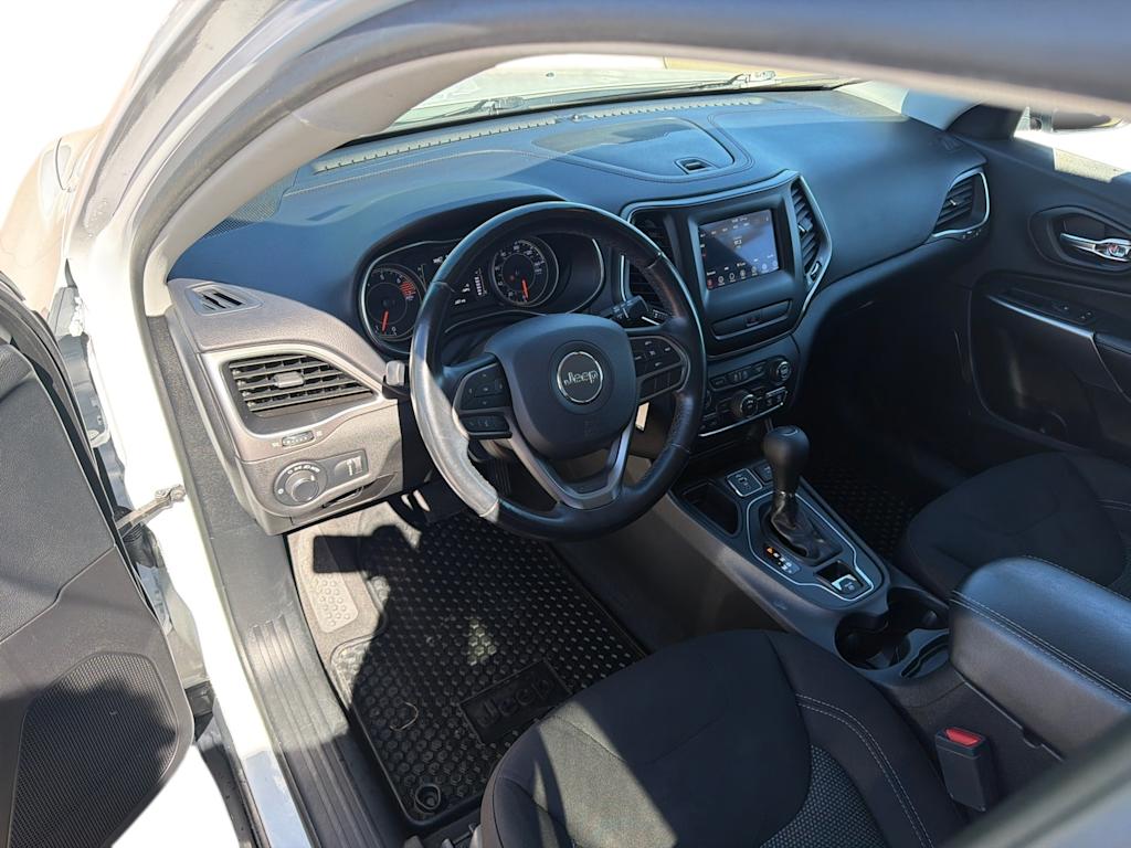Thumbnail: 2020 Jeep Cherokee - 2