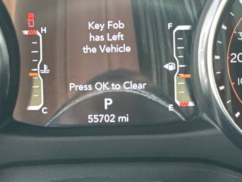 Thumbnail: 2023 Jeep Gladiator - 17