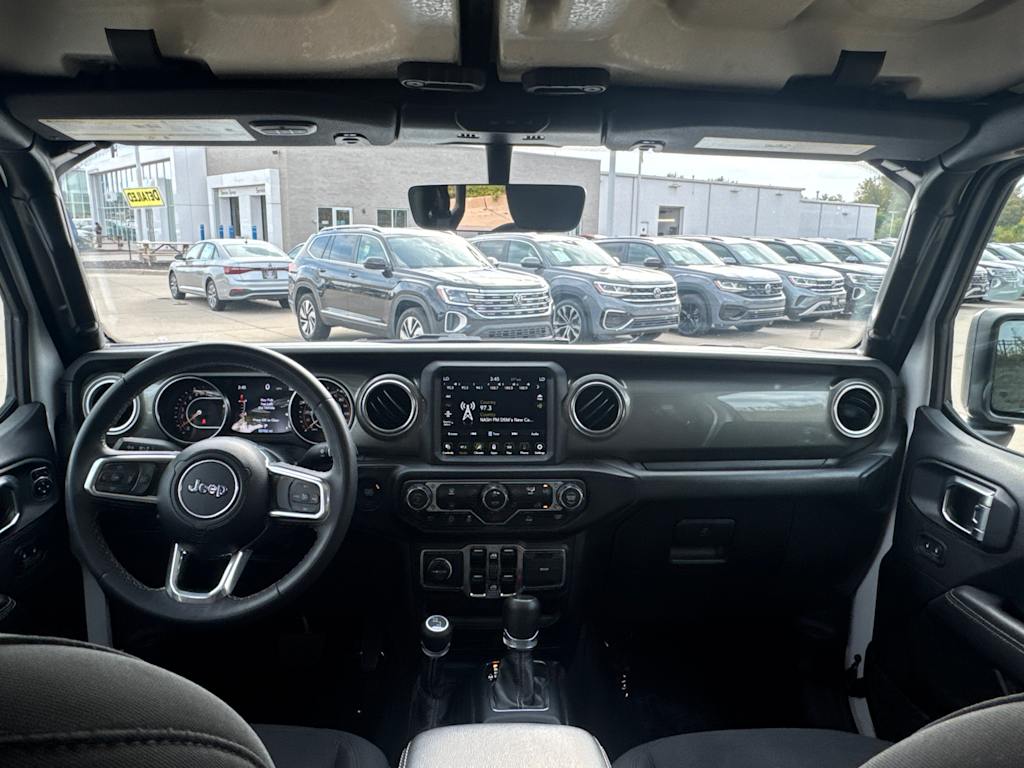 Thumbnail: 2023 Jeep Gladiator - 10