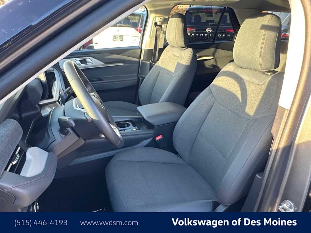 Thumbnail: 2025 Ford Explorer - 11