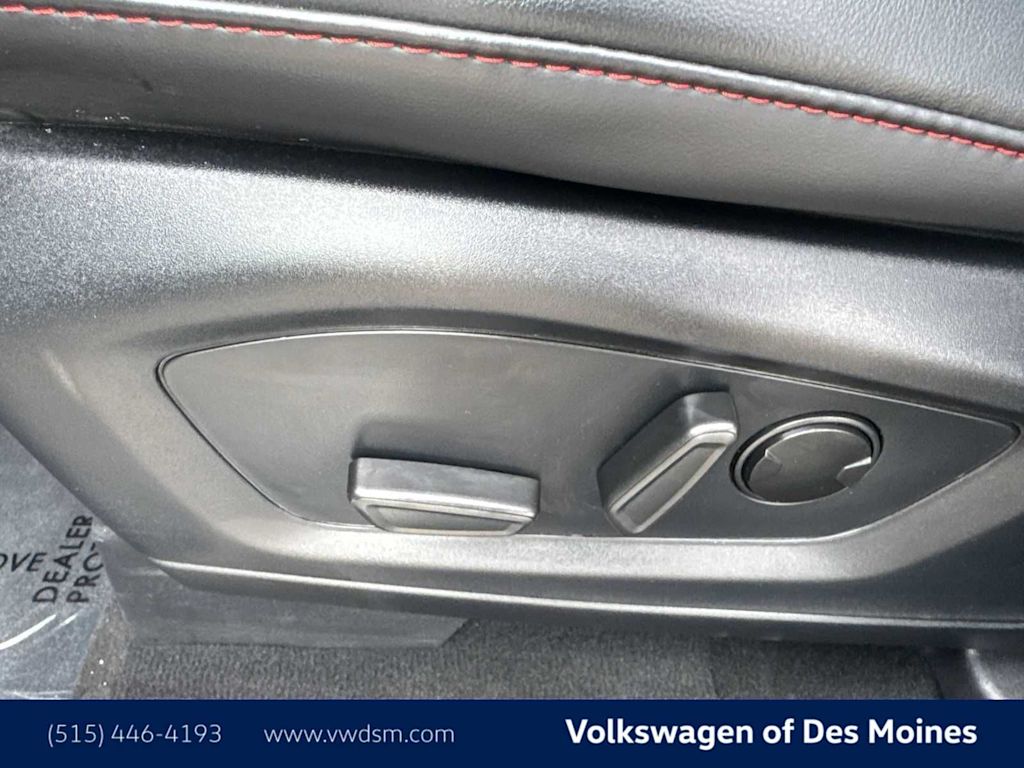 Thumbnail: 2025 Ford Explorer - 24