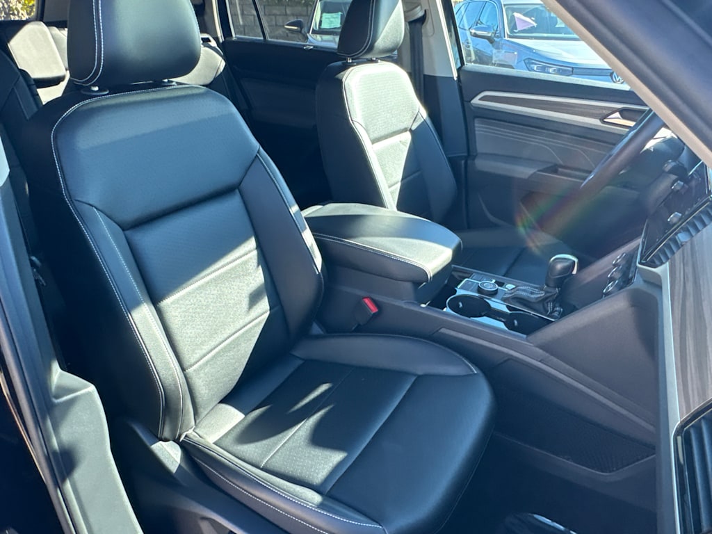 Thumbnail: 2023 Volkswagen Atlas - 12