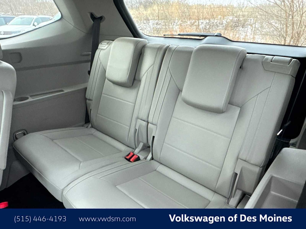 Thumbnail: 2021 Volkswagen Atlas - 22