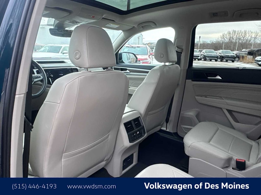 Thumbnail: 2021 Volkswagen Atlas - 21