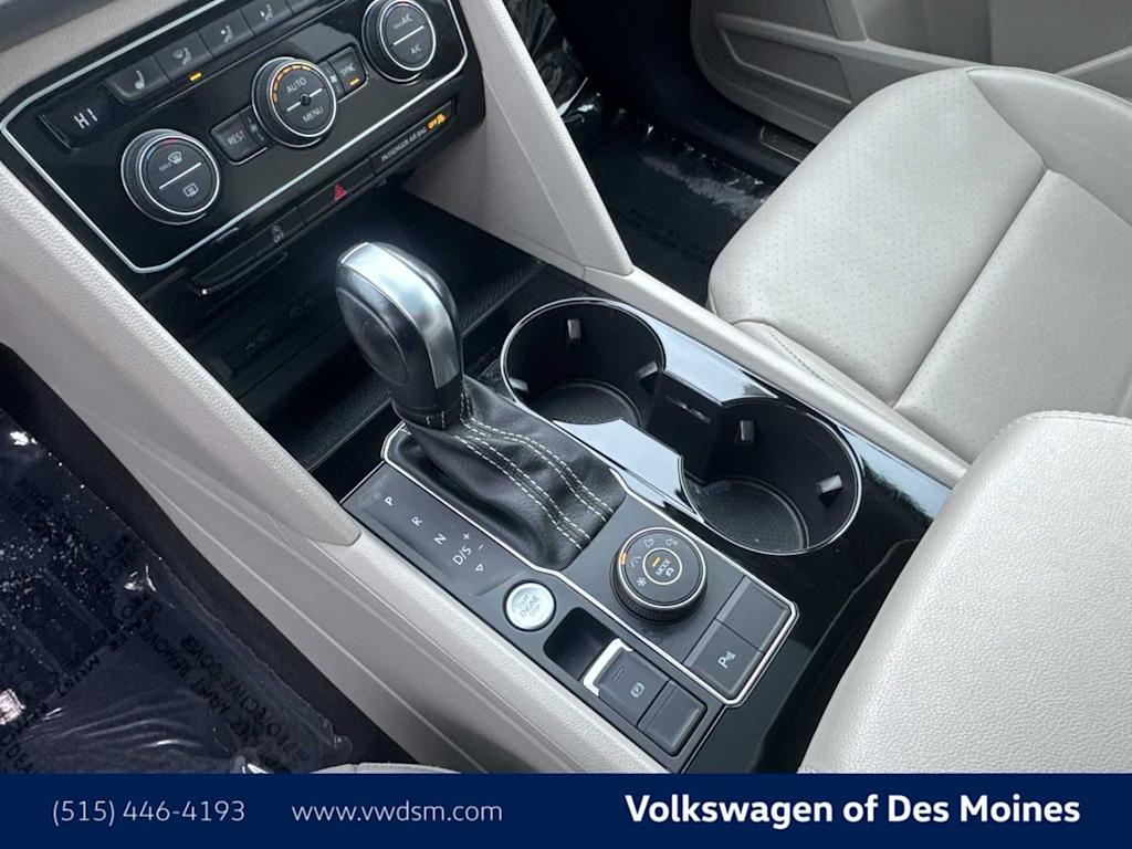 Thumbnail: 2021 Volkswagen Atlas - 16