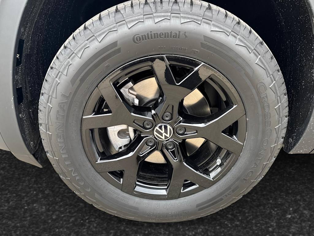2025 Volkswagen Atlas  8