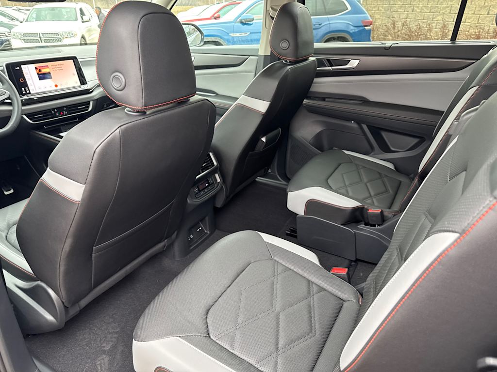 2025 Volkswagen Atlas  21