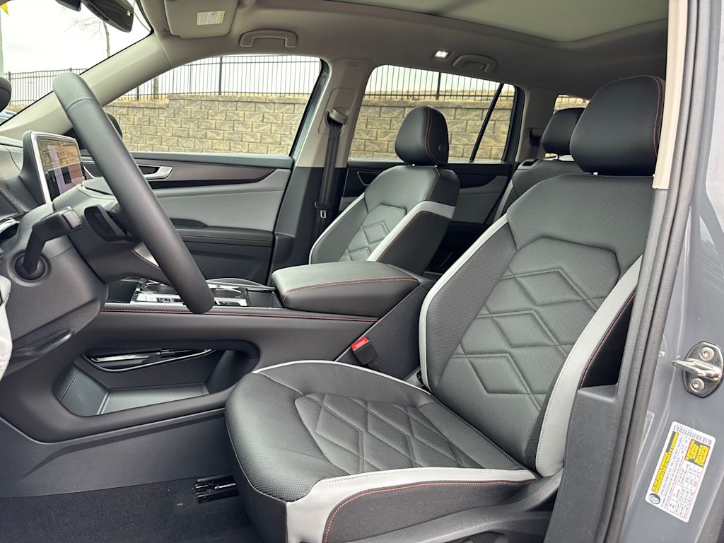 2025 Volkswagen Atlas  11