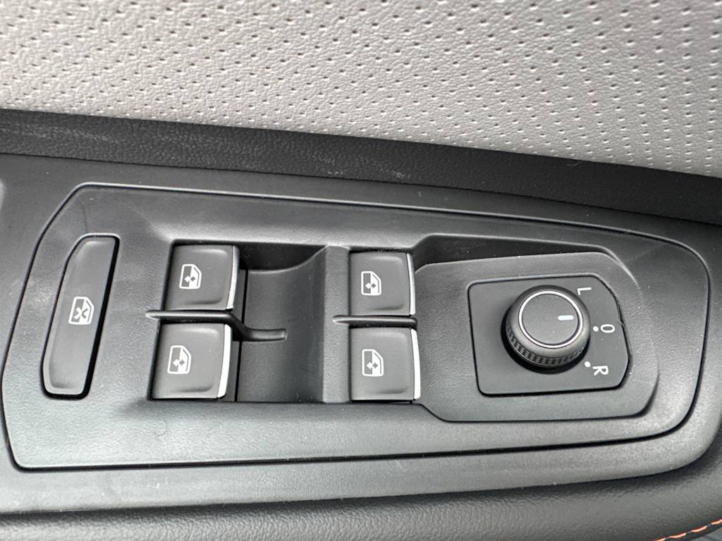 2025 Volkswagen Atlas  24