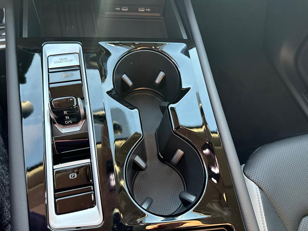 2025 Volkswagen Atlas  16