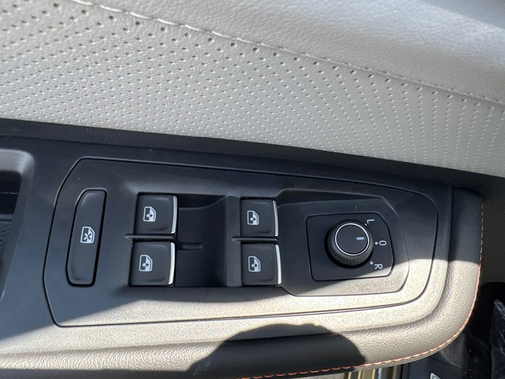 Thumbnail: 2025 Volkswagen Atlas - 23